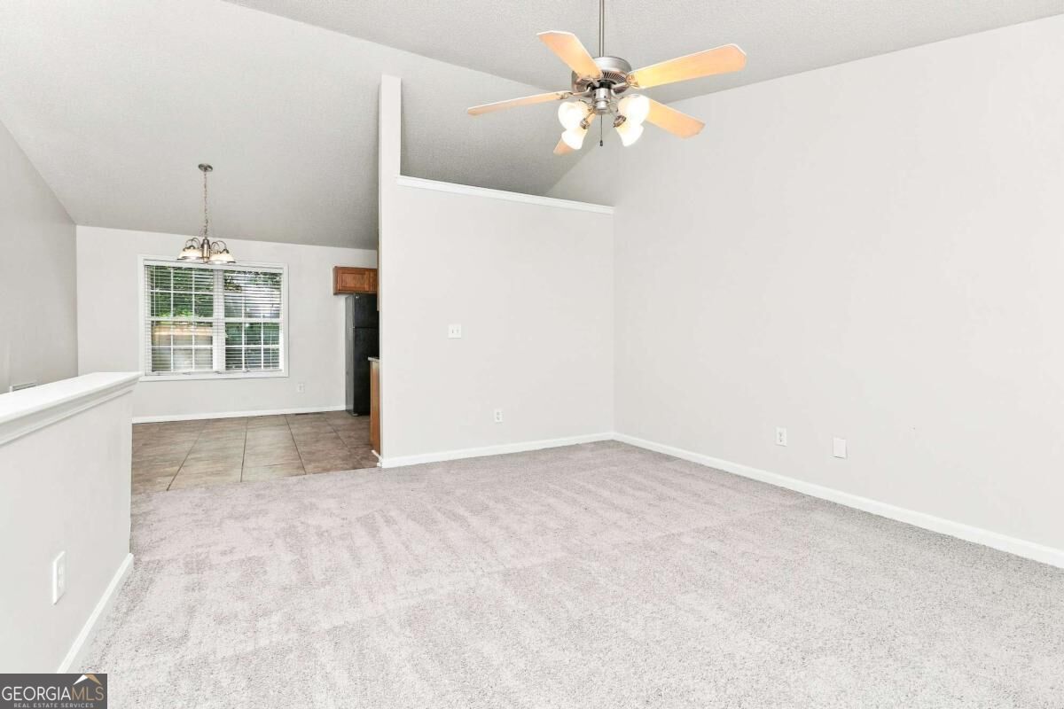 315 Thorn Thicket Way Property Photo 3