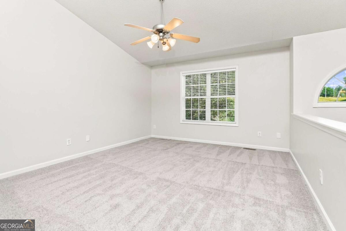 315 Thorn Thicket Way Property Photo 4