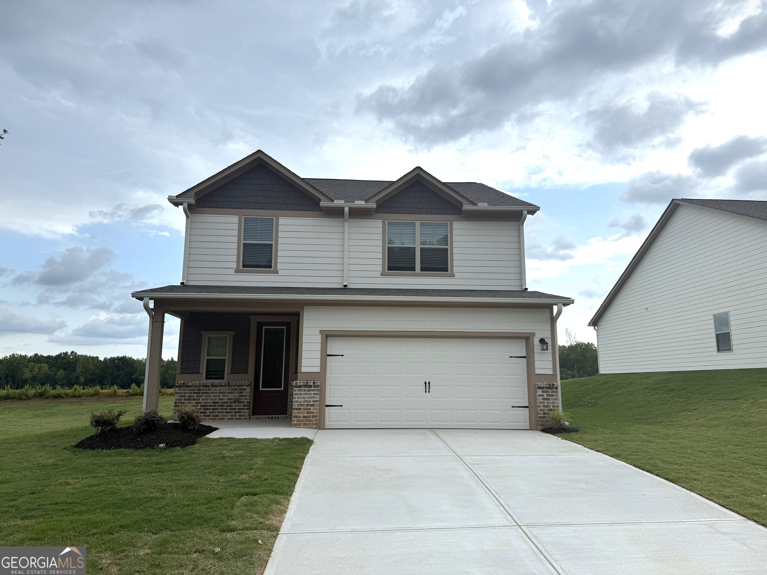 100 Cantrell Drive Property Photo 1
