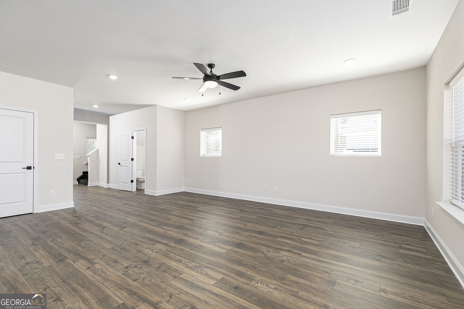100 Cantrell Drive Property Photo 4