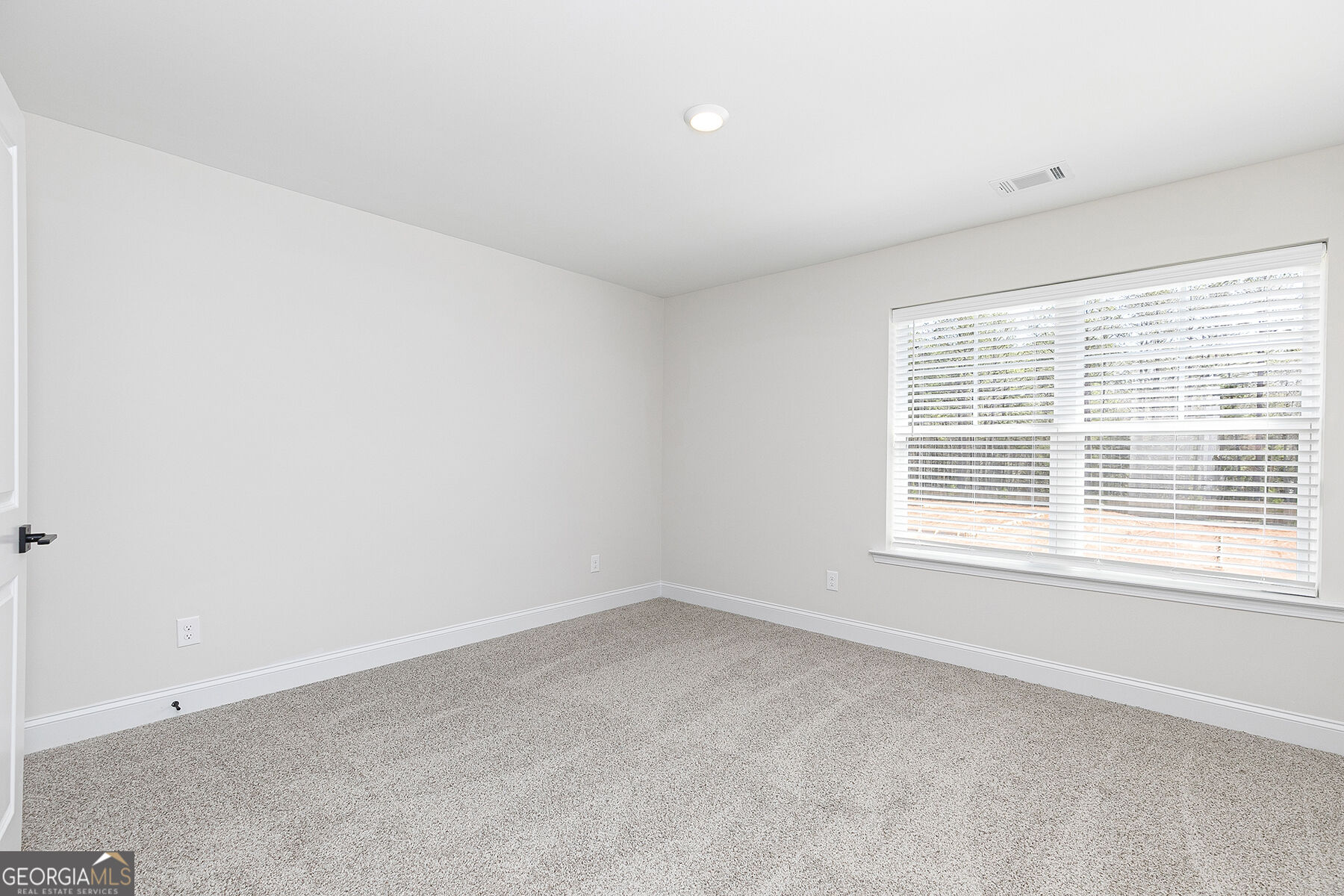 100 Cantrell Drive Property Photo 14