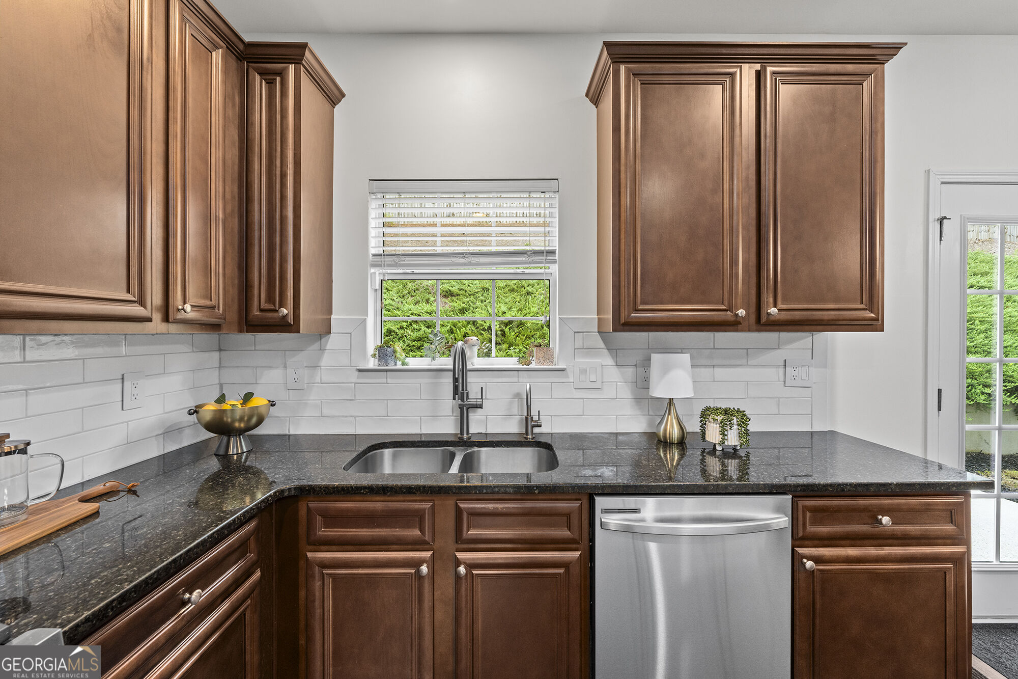 137 Farm Valley Drive Property Photo 12