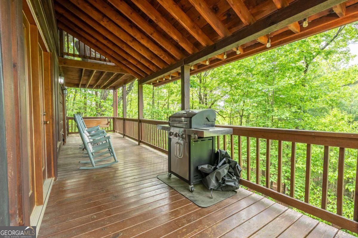 305 Martin Crossing Property Photo 12
