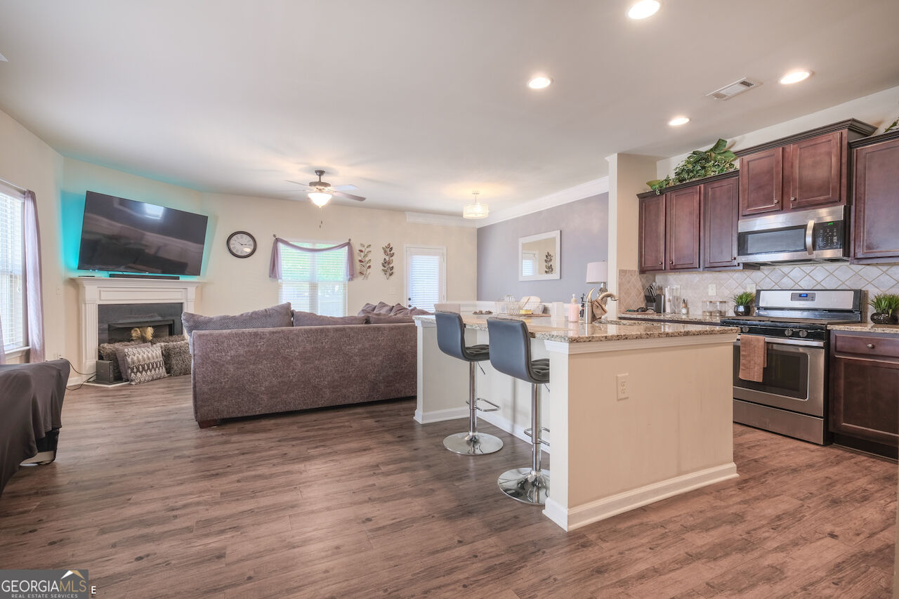 2711 Morgan Glen Road Property Photo 19