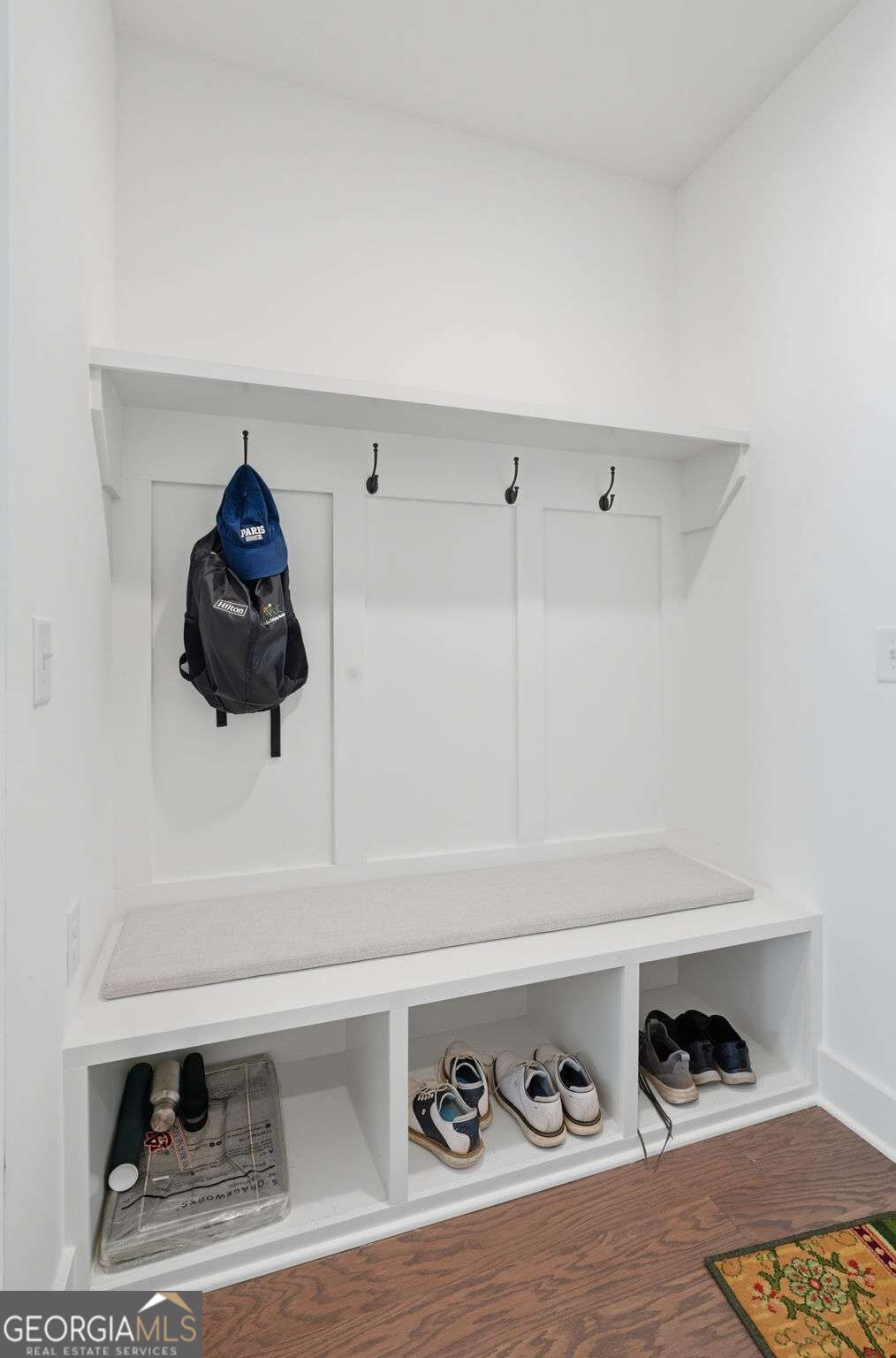 8210 Long Knoll Way Property Photo 14
