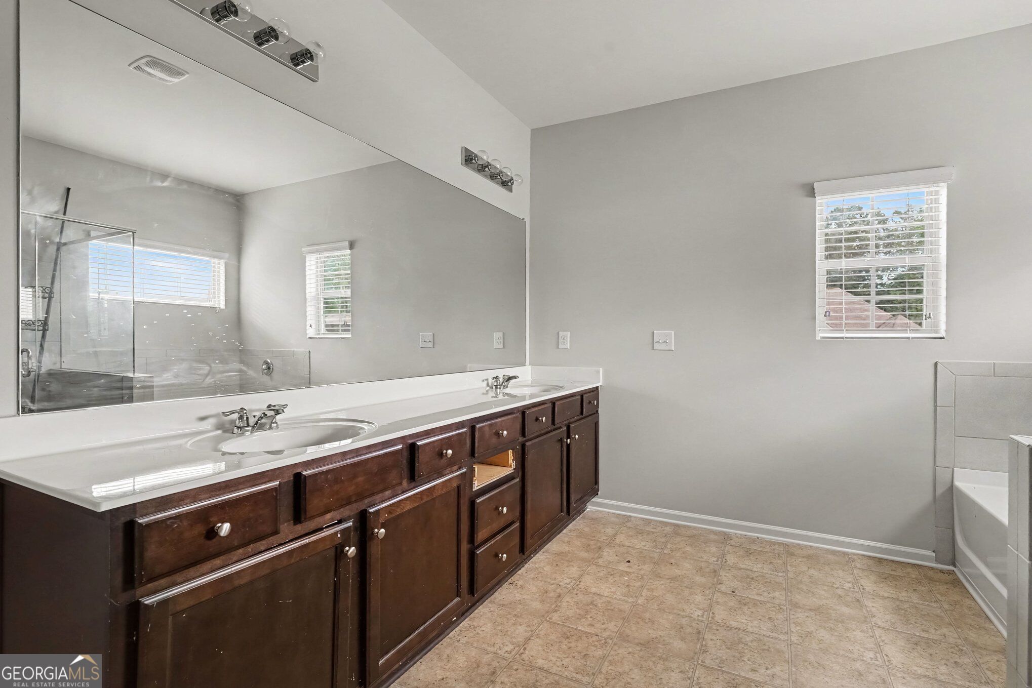 164 Charolais Drive Property Photo 17