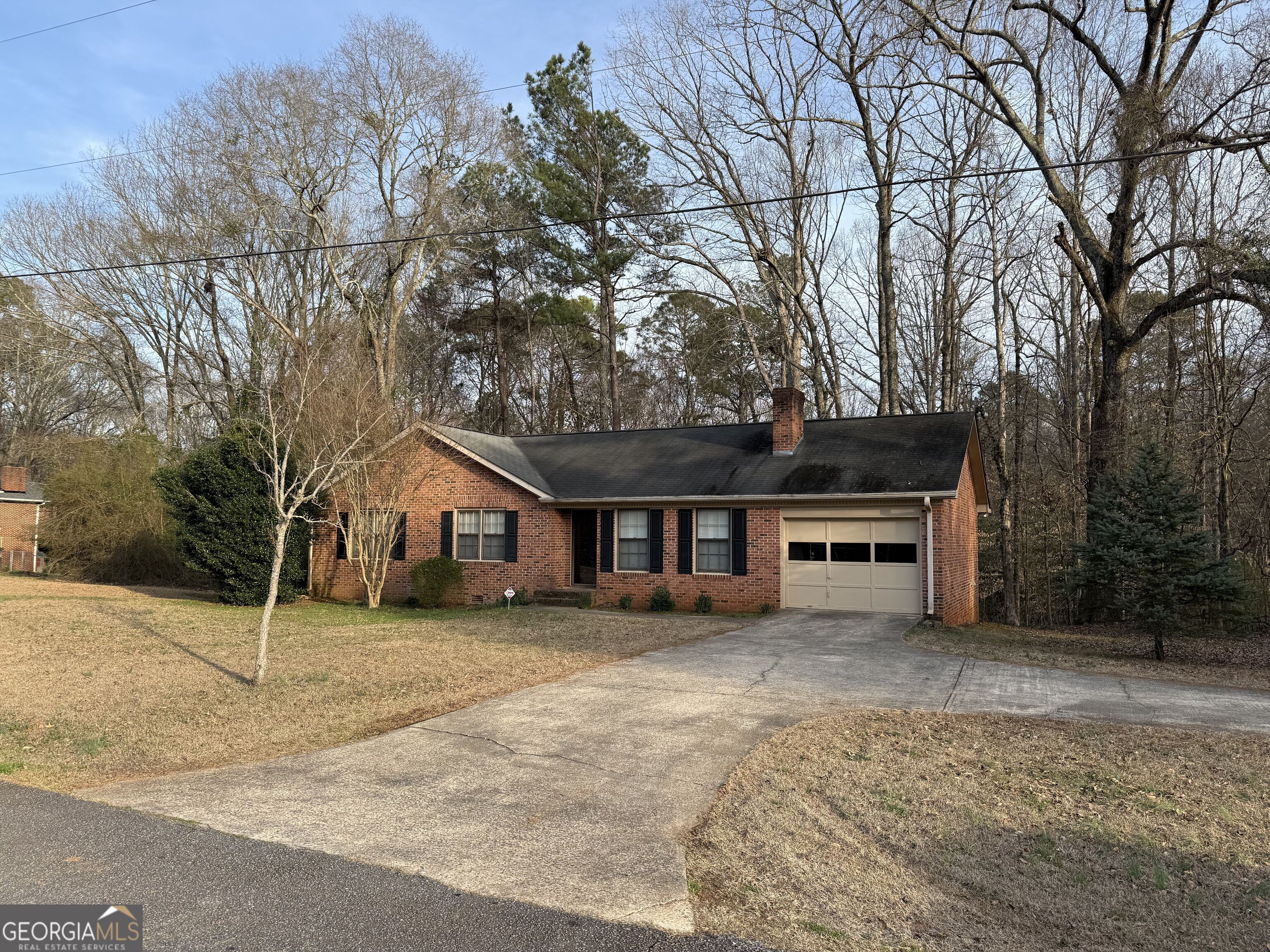 1030 Cherokee Circle Property Photo 1