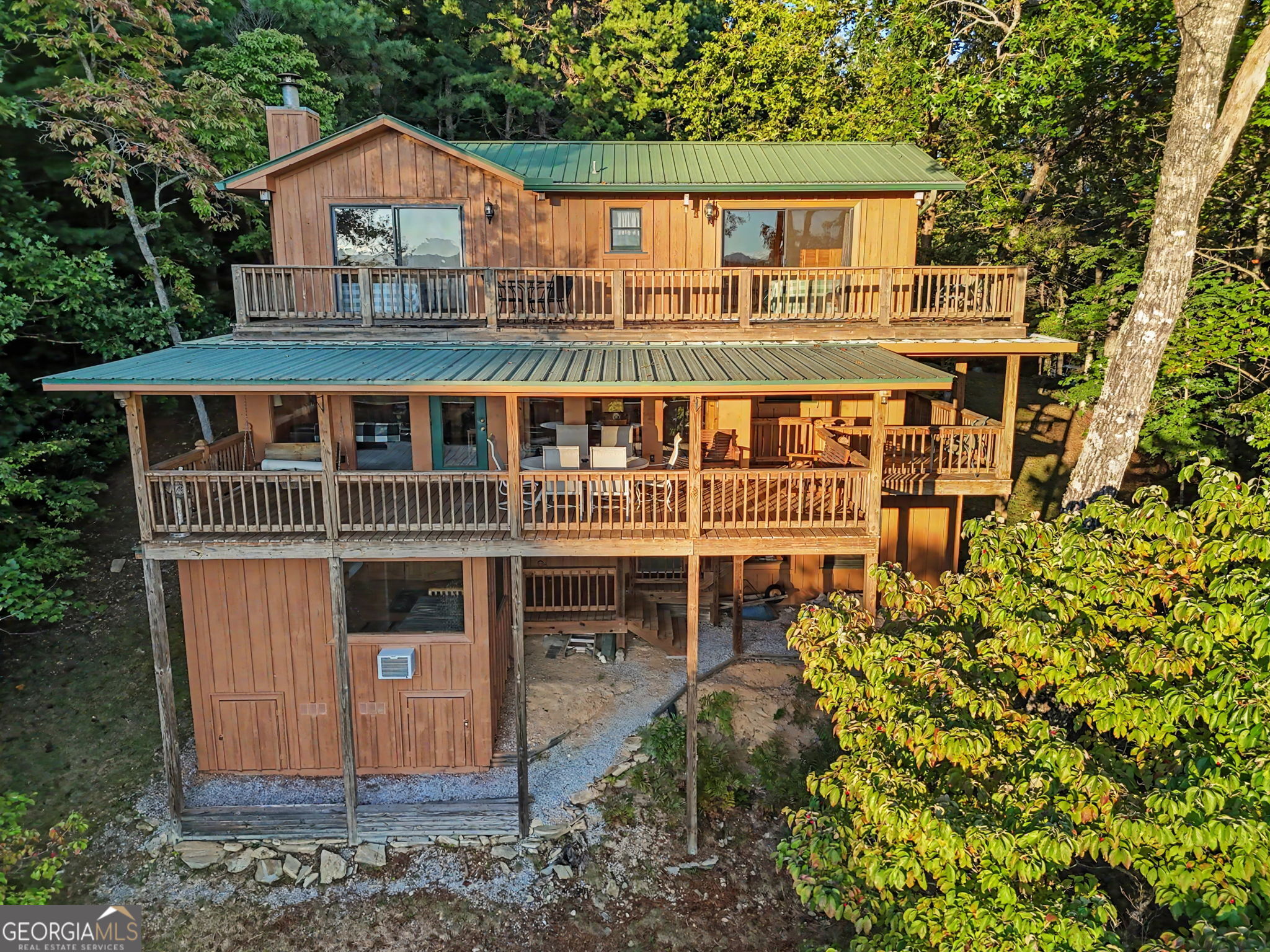 8734 Highway 76 W Property Photo 1