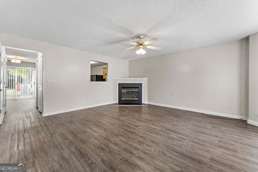 1547 April Lane Property Photo 7