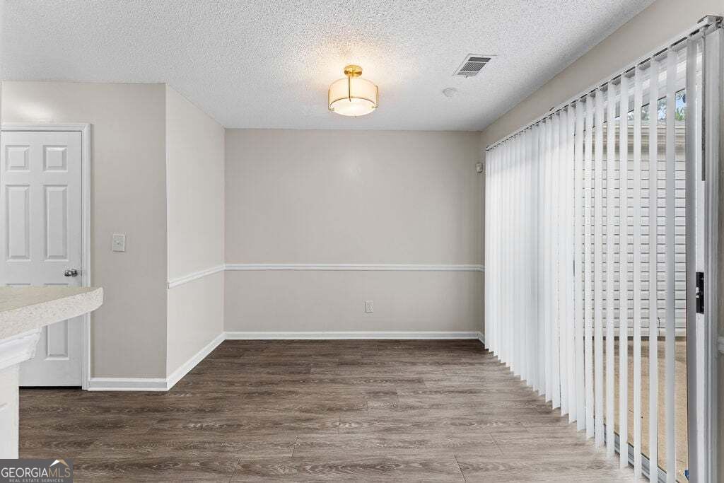 1547 April Lane Property Photo 14