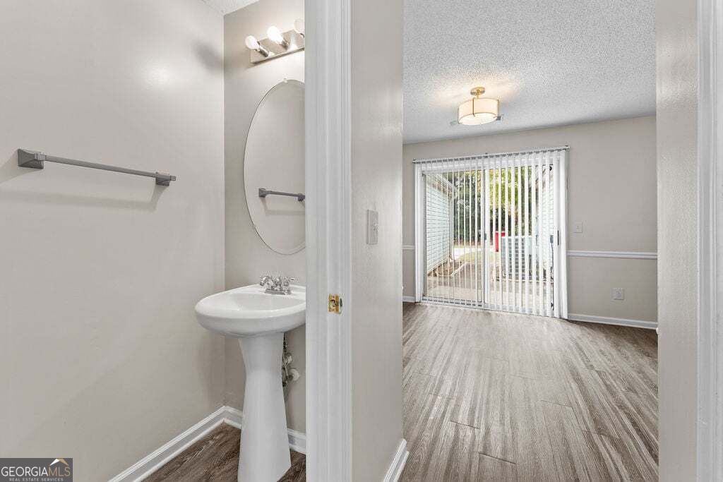 1547 April Lane Property Photo 17