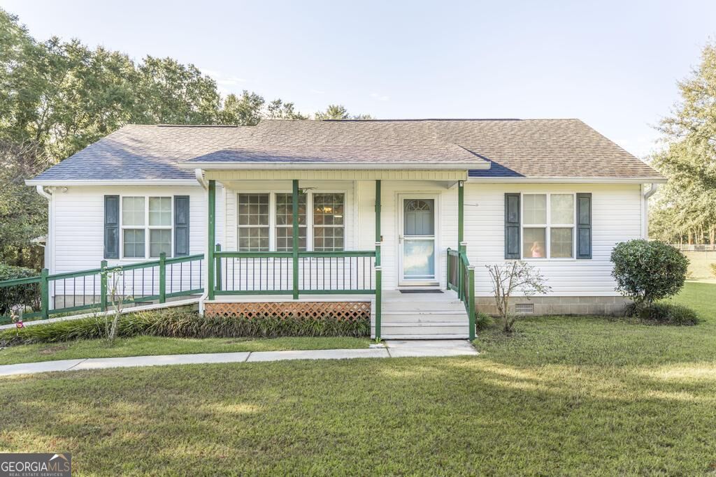 549 Burnett Road Property Photo 3