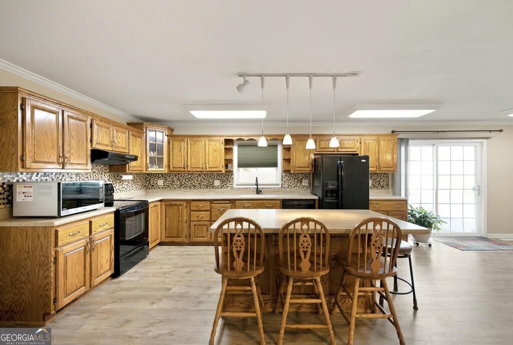 549 Burnett Road Property Photo 16