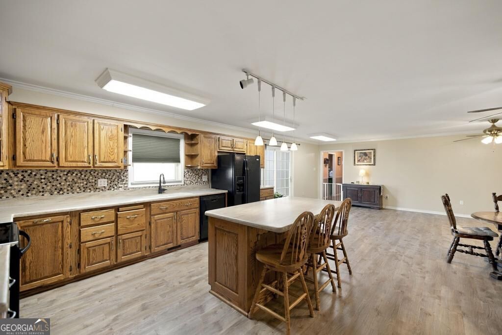 549 Burnett Road Property Photo 17