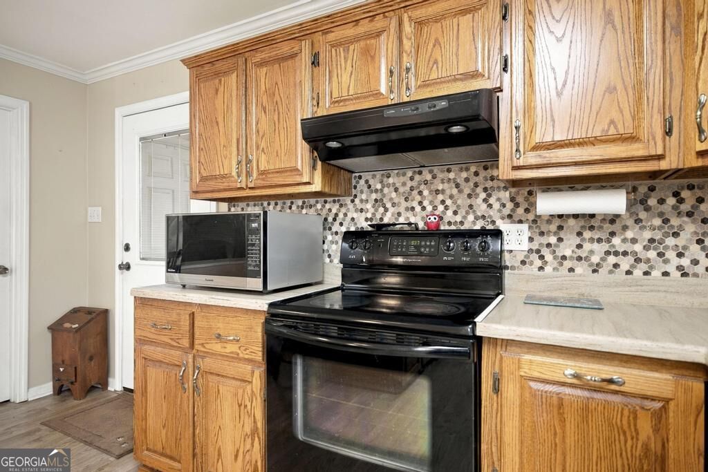 549 Burnett Road Property Photo 18