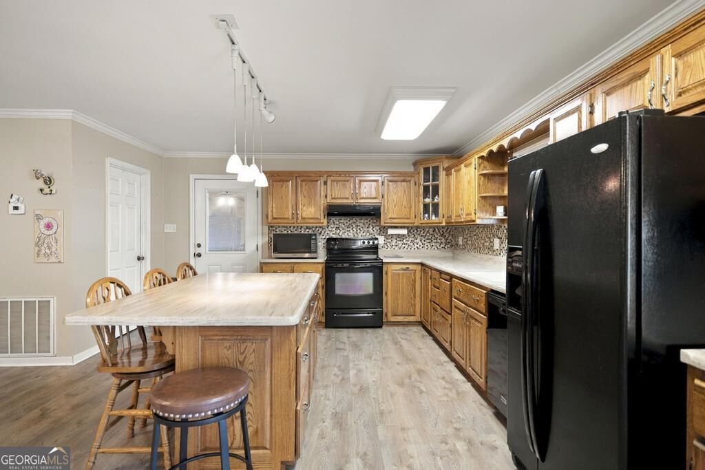 549 Burnett Road Property Photo 20