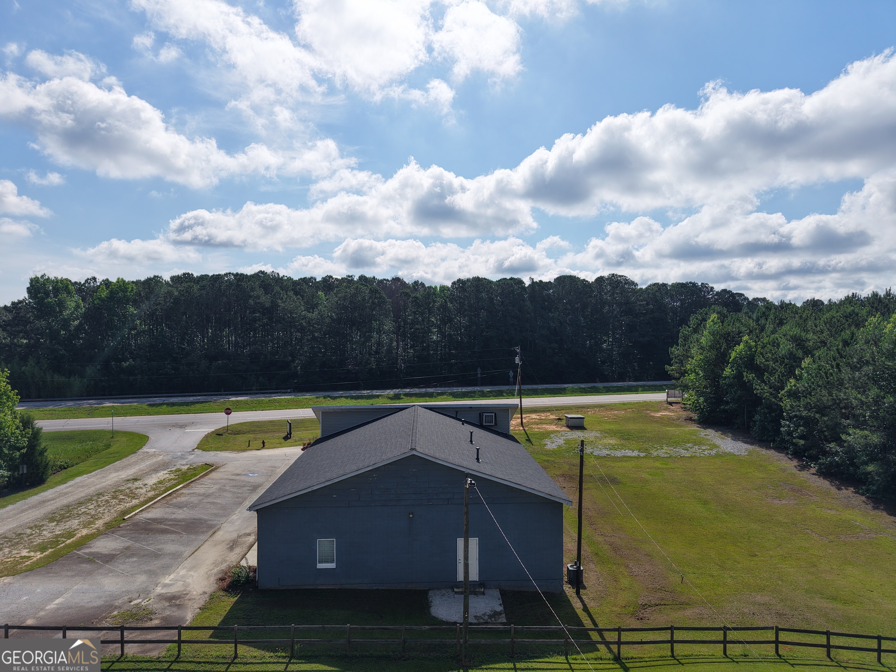 272 Highway 41 N Property Photo 7