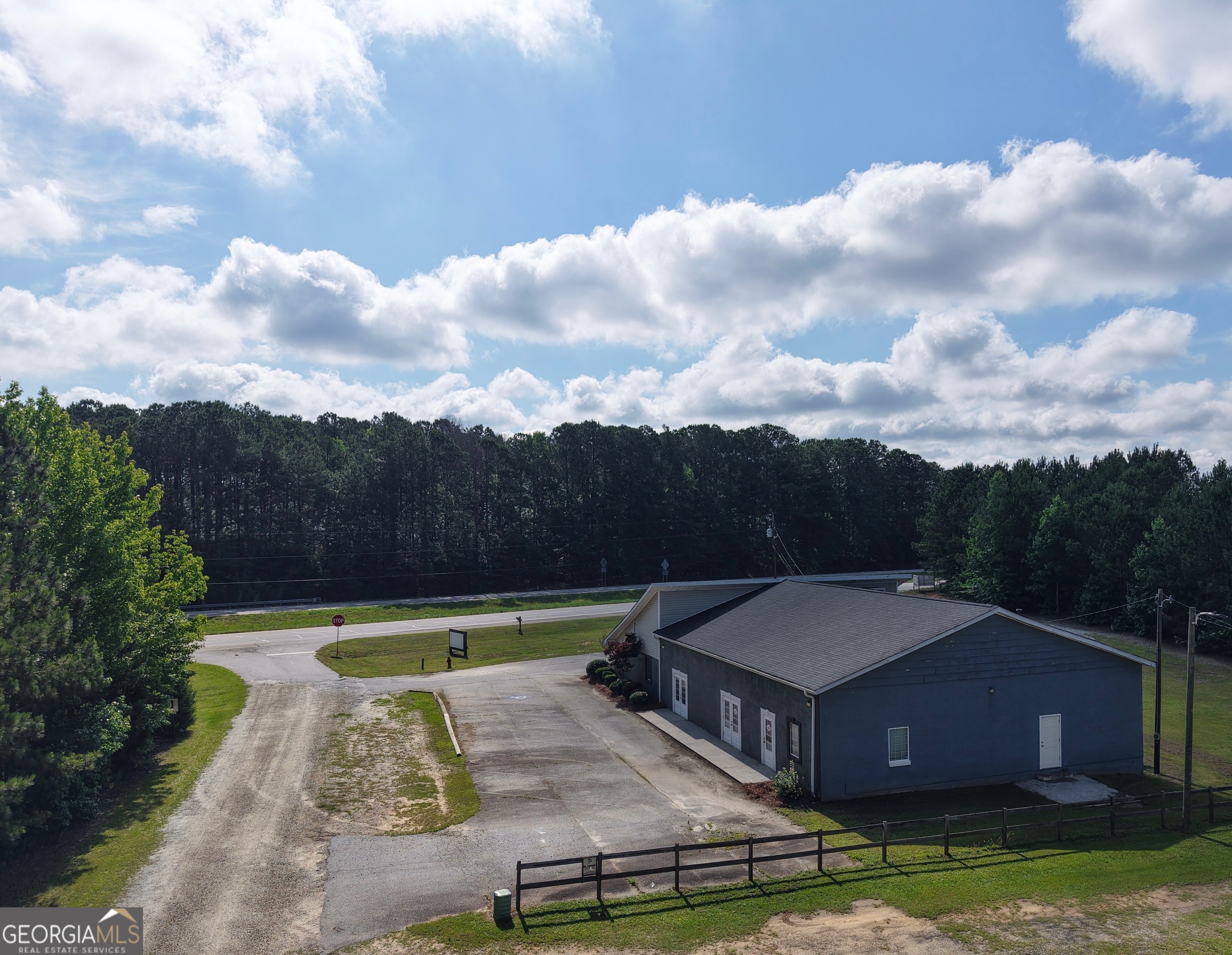 272 Highway 41 N Property Photo 8
