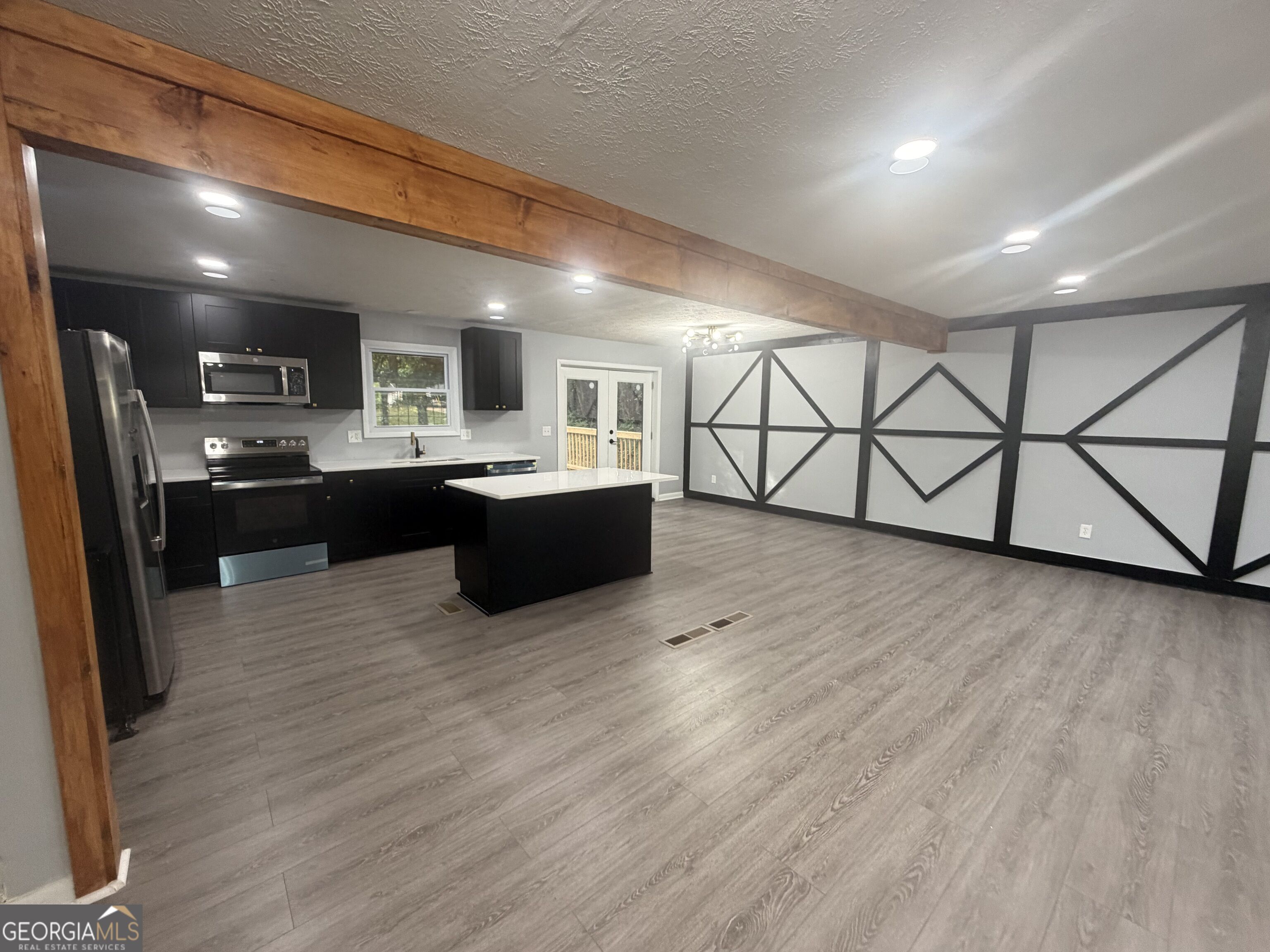 7367 Rountree Drive Property Photo 3