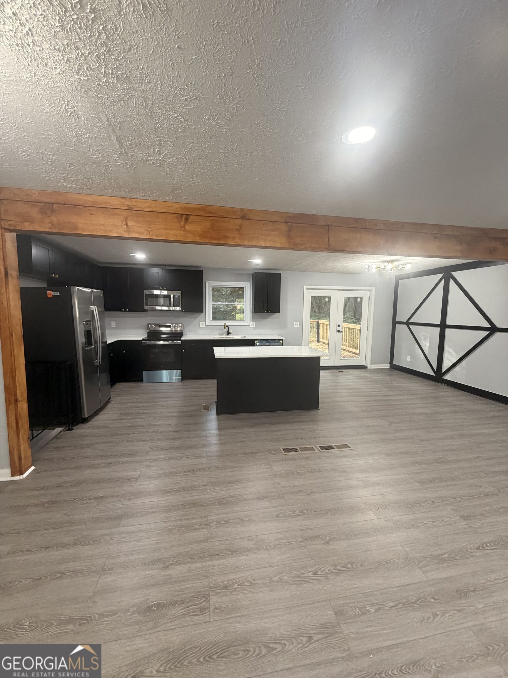 7367 Rountree Drive Property Photo 4