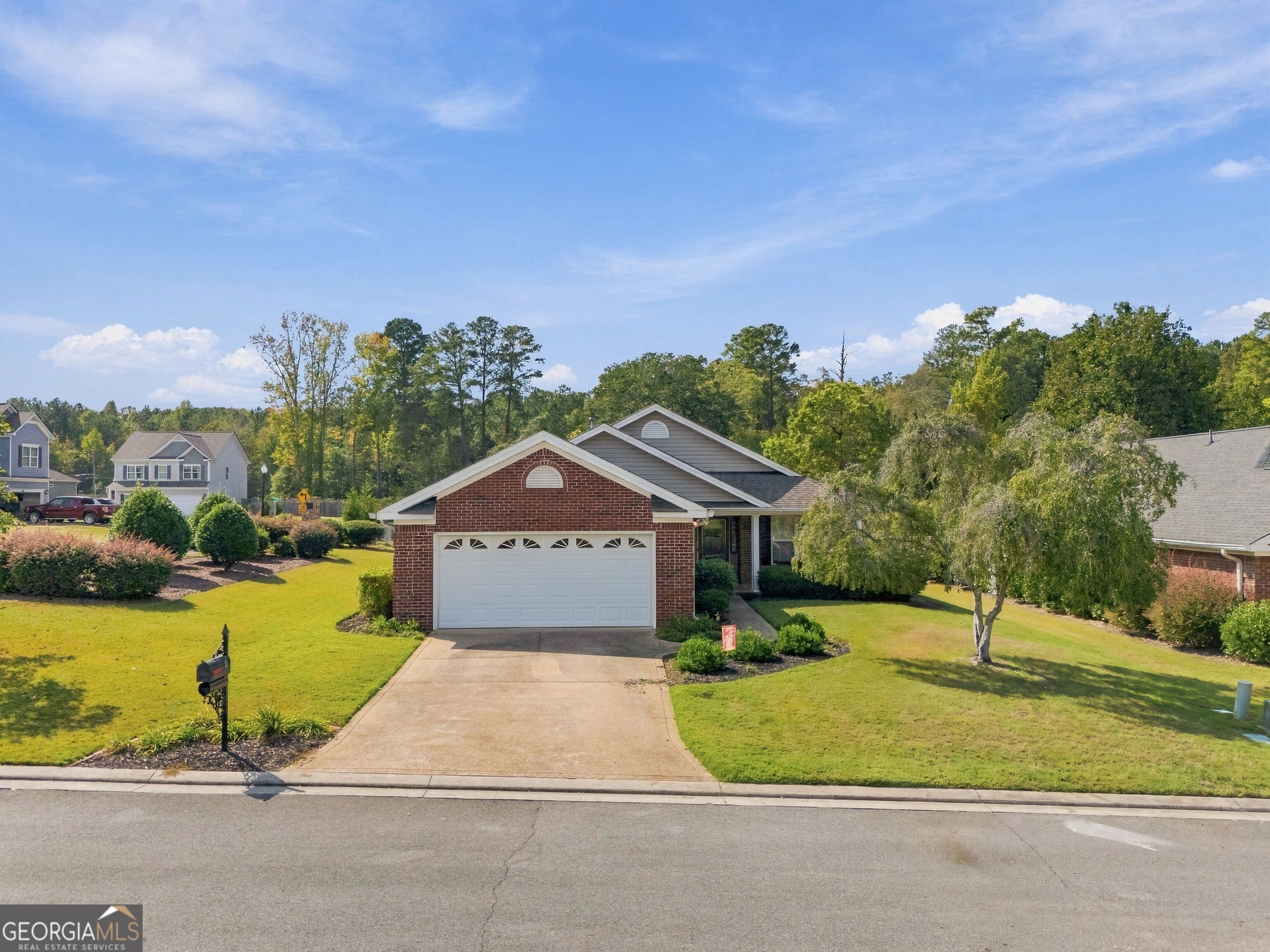 1 N Pointe Drive Property Photo 1
