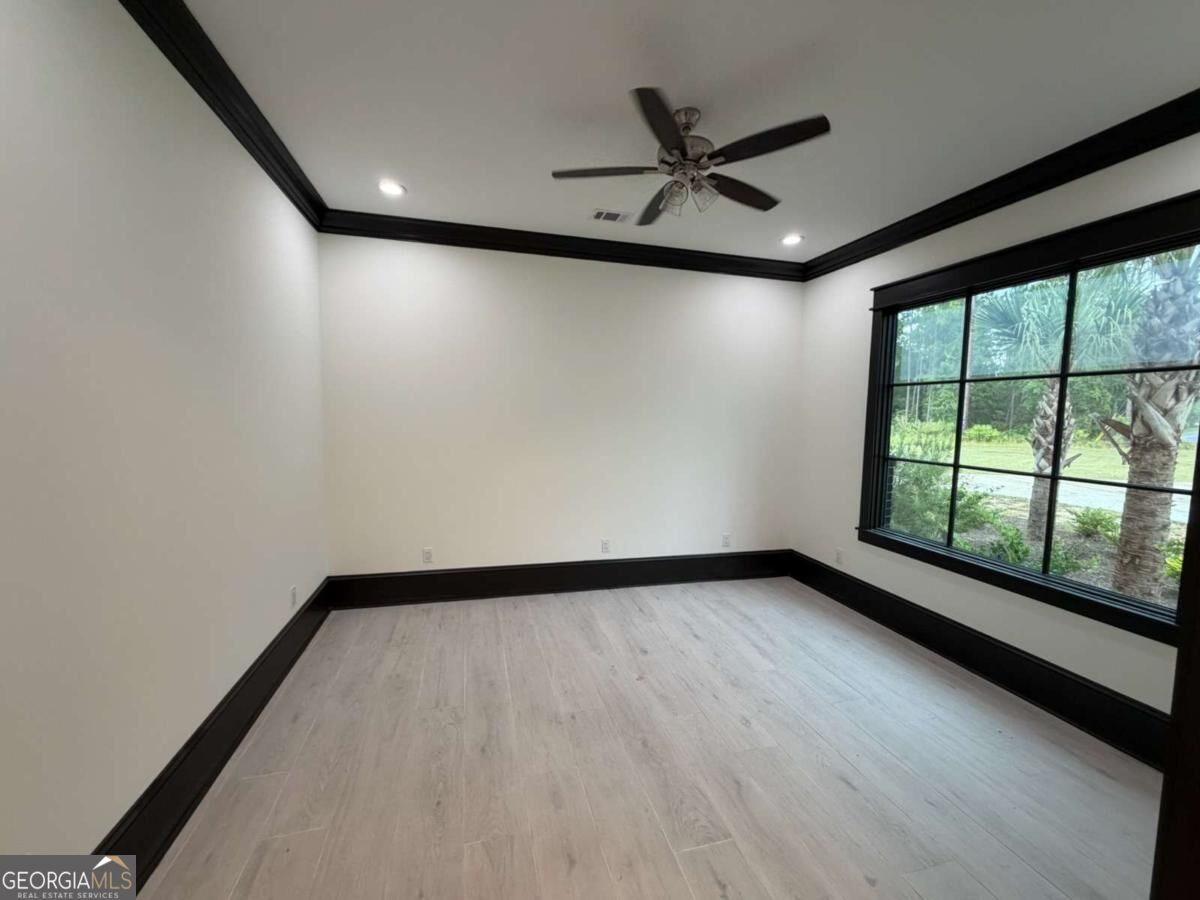 20 Club Drive Property Photo 12
