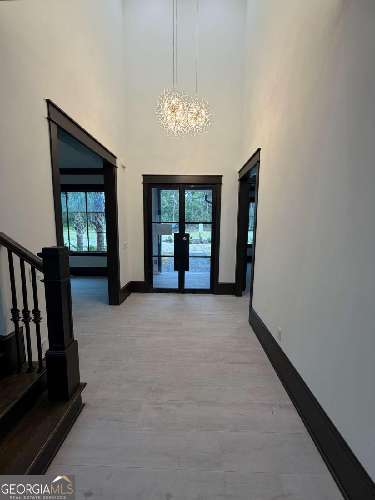 20 Club Drive Property Photo 13