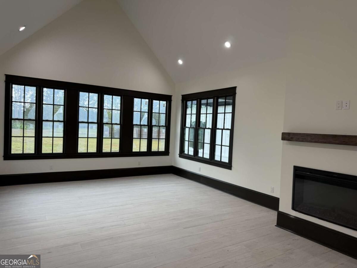 20 Club Drive Property Photo 16