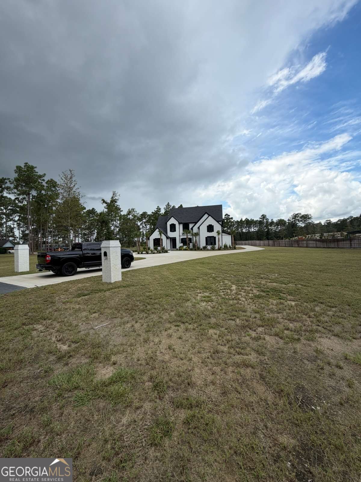 20 Club Drive Property Photo 44