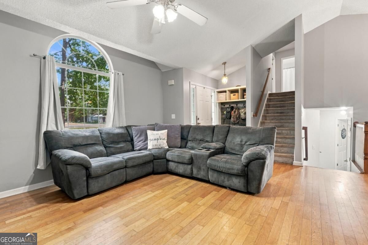 96 Boxcaray W Property Photo 8