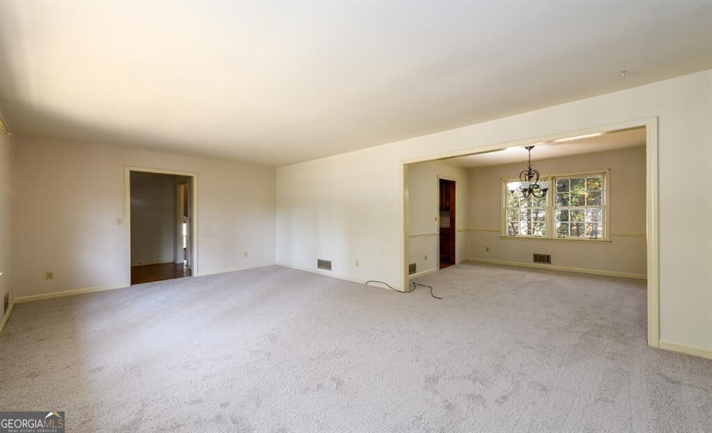 462 Emily Drive Sw Property Photo 7