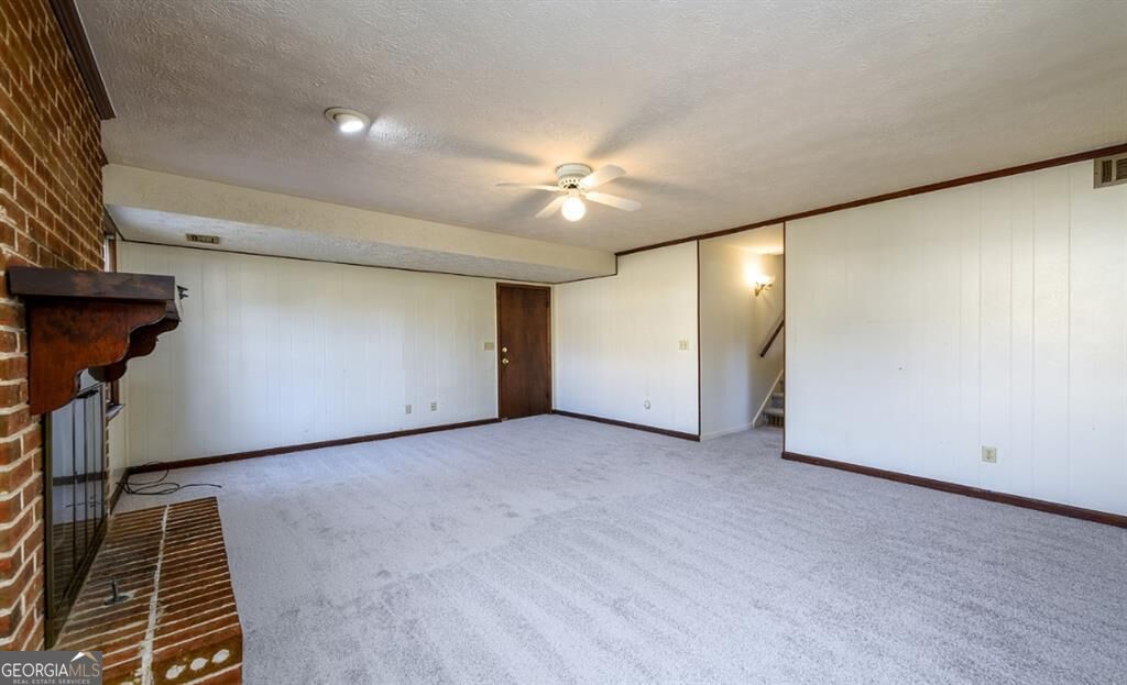 462 Emily Drive Sw Property Photo 10