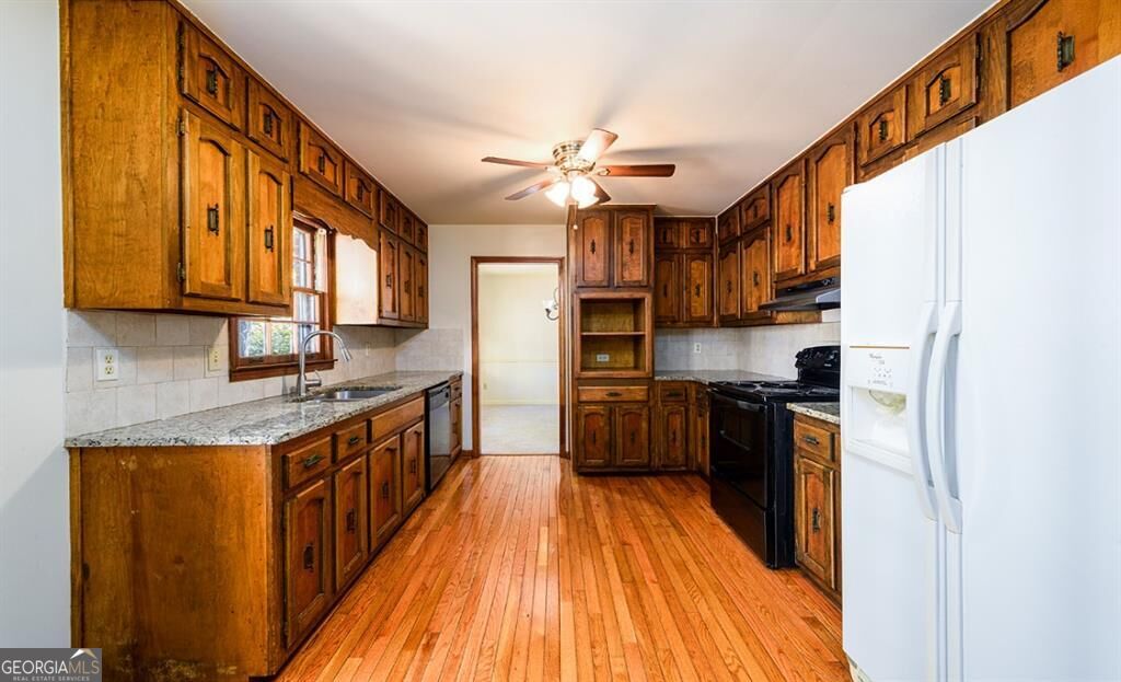 462 Emily Drive Sw Property Photo 16