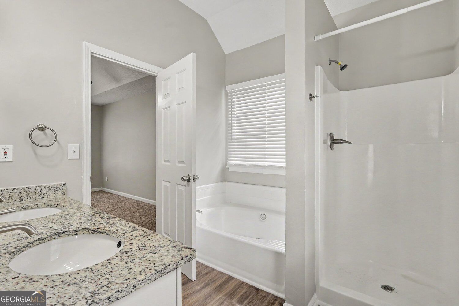 3131 Ashbury Lane Property Photo 14