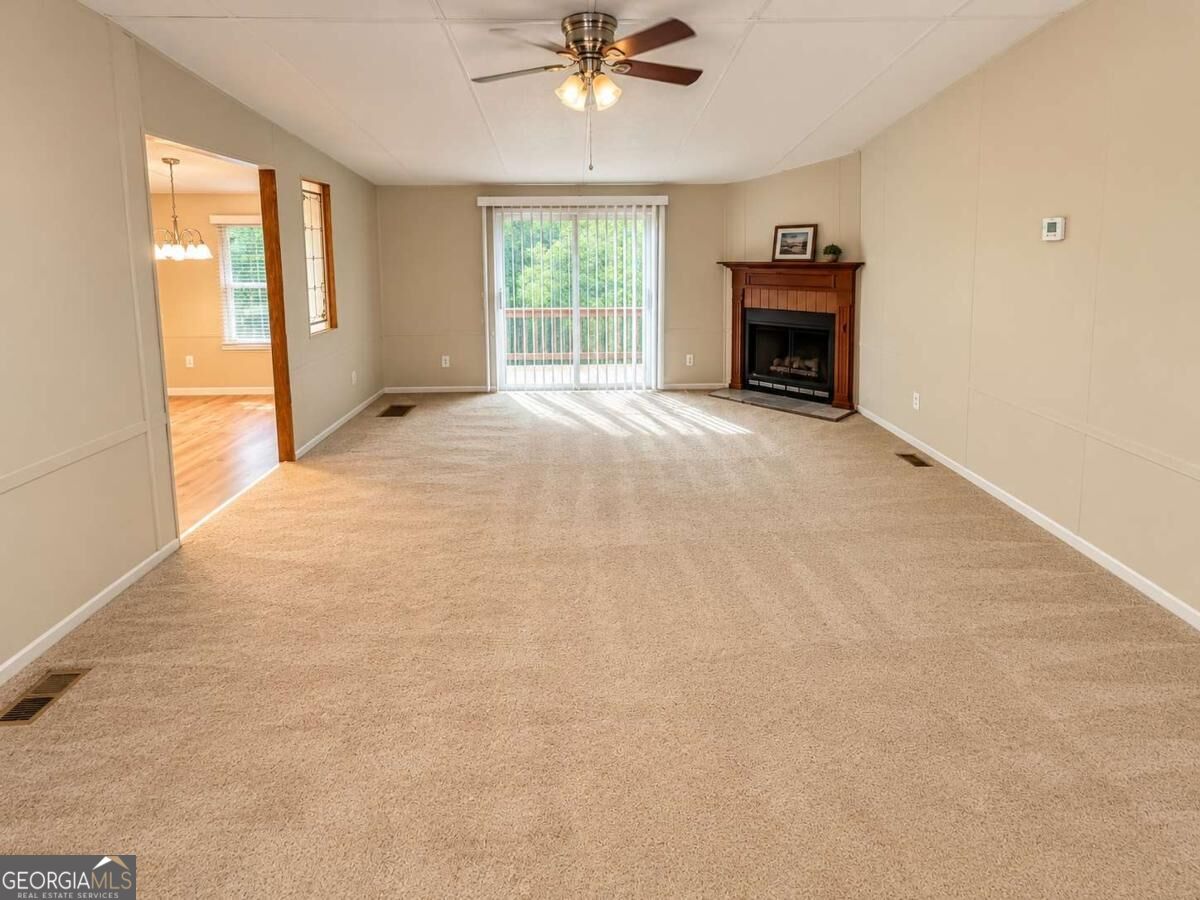 729 Doster Circle Property Photo 5