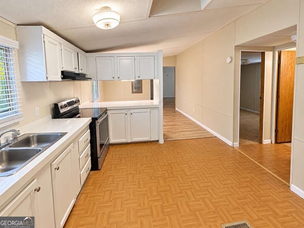 729 Doster Circle Property Photo 13