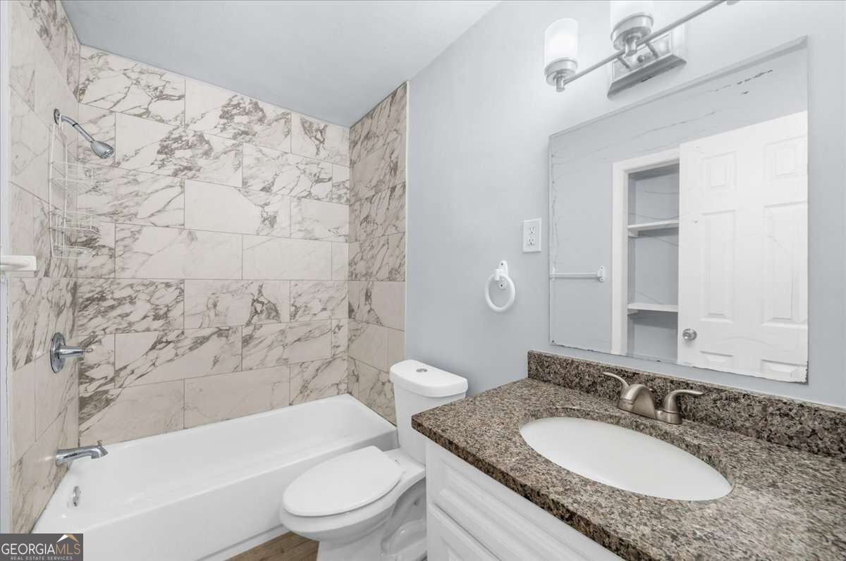 819 Woodbourne Drive Sw Property Photo 19