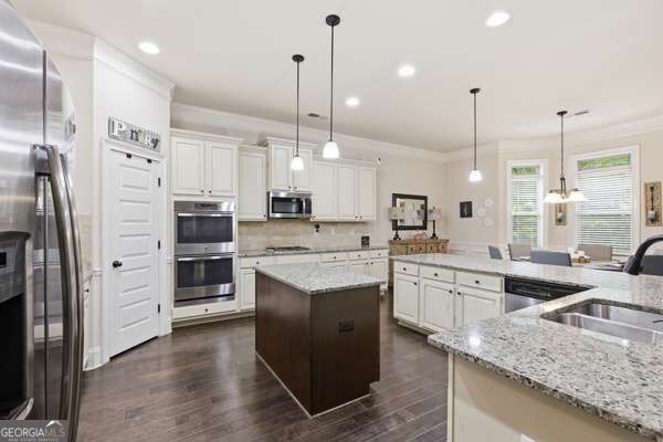 1341 Riverhill Drive Property Photo 14