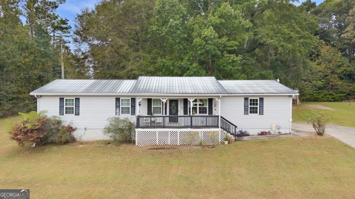 106 Webb Drive Ne Property Photo 2