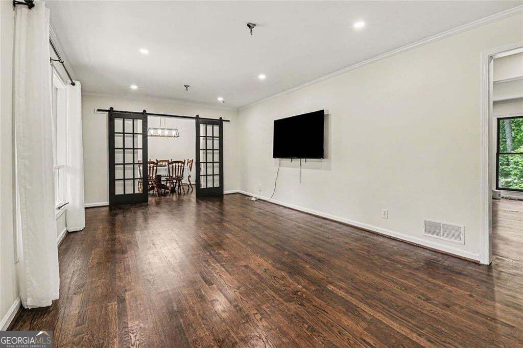 4268 Smithsonia Court Property Photo 6