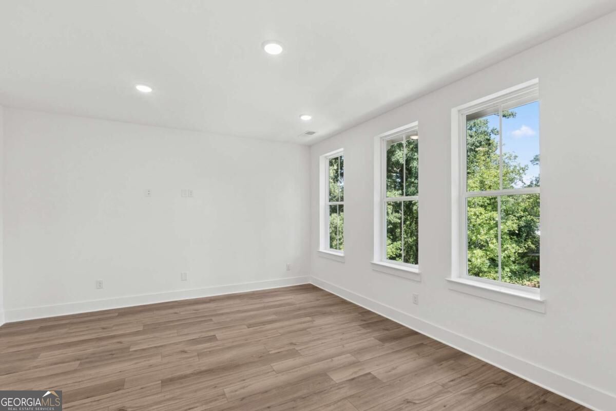646 Memphis Drive Property Photo 14