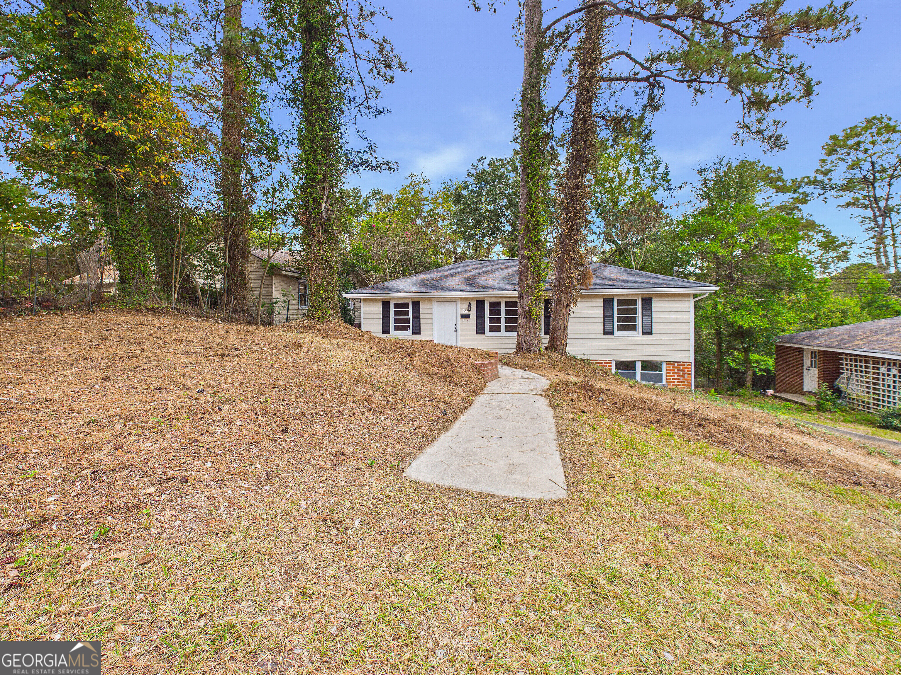588 Rogers Drive Property Photo 5