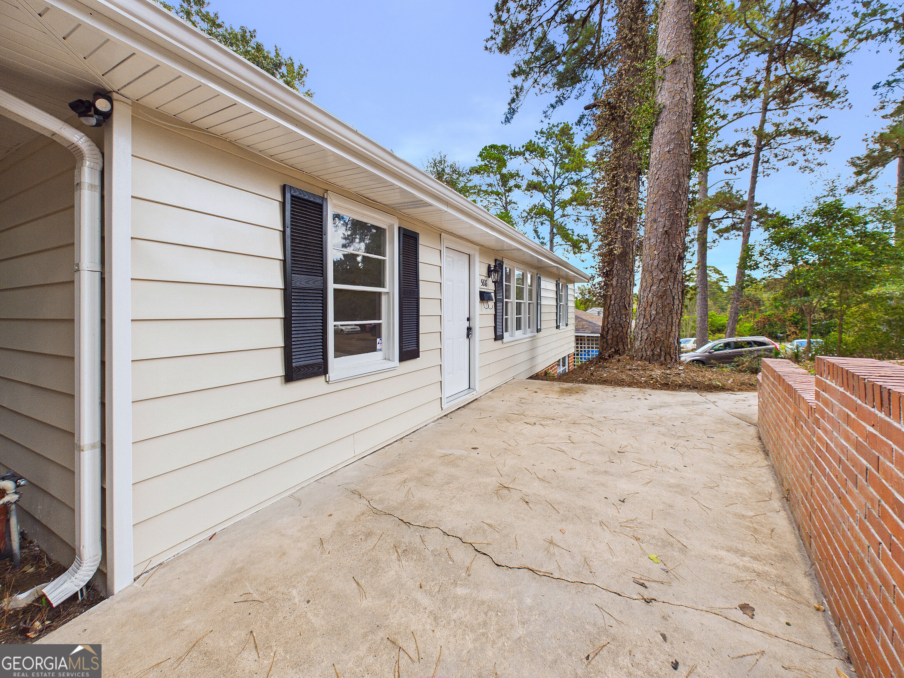 588 Rogers Drive Property Photo 7