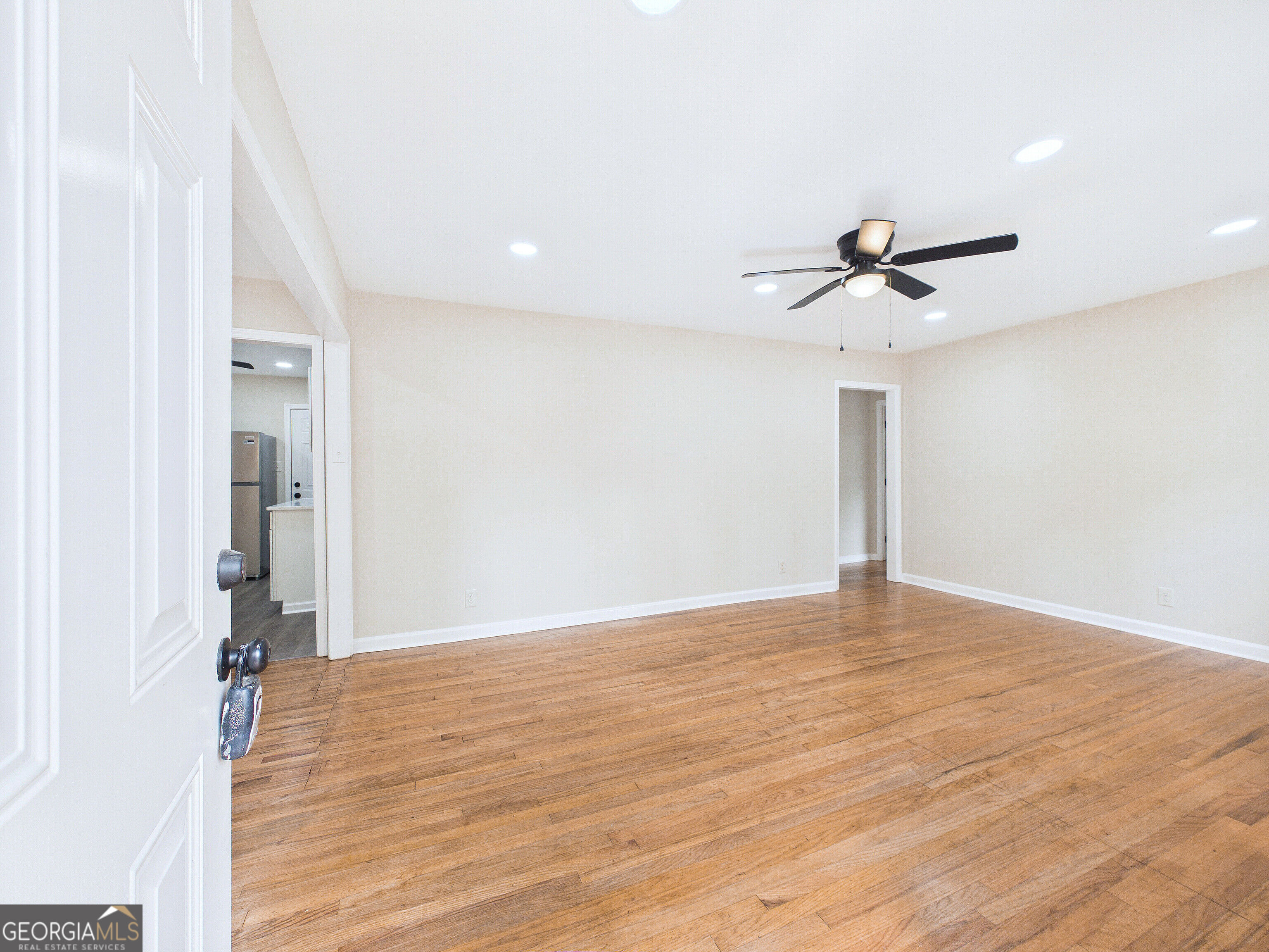 588 Rogers Drive Property Photo 8