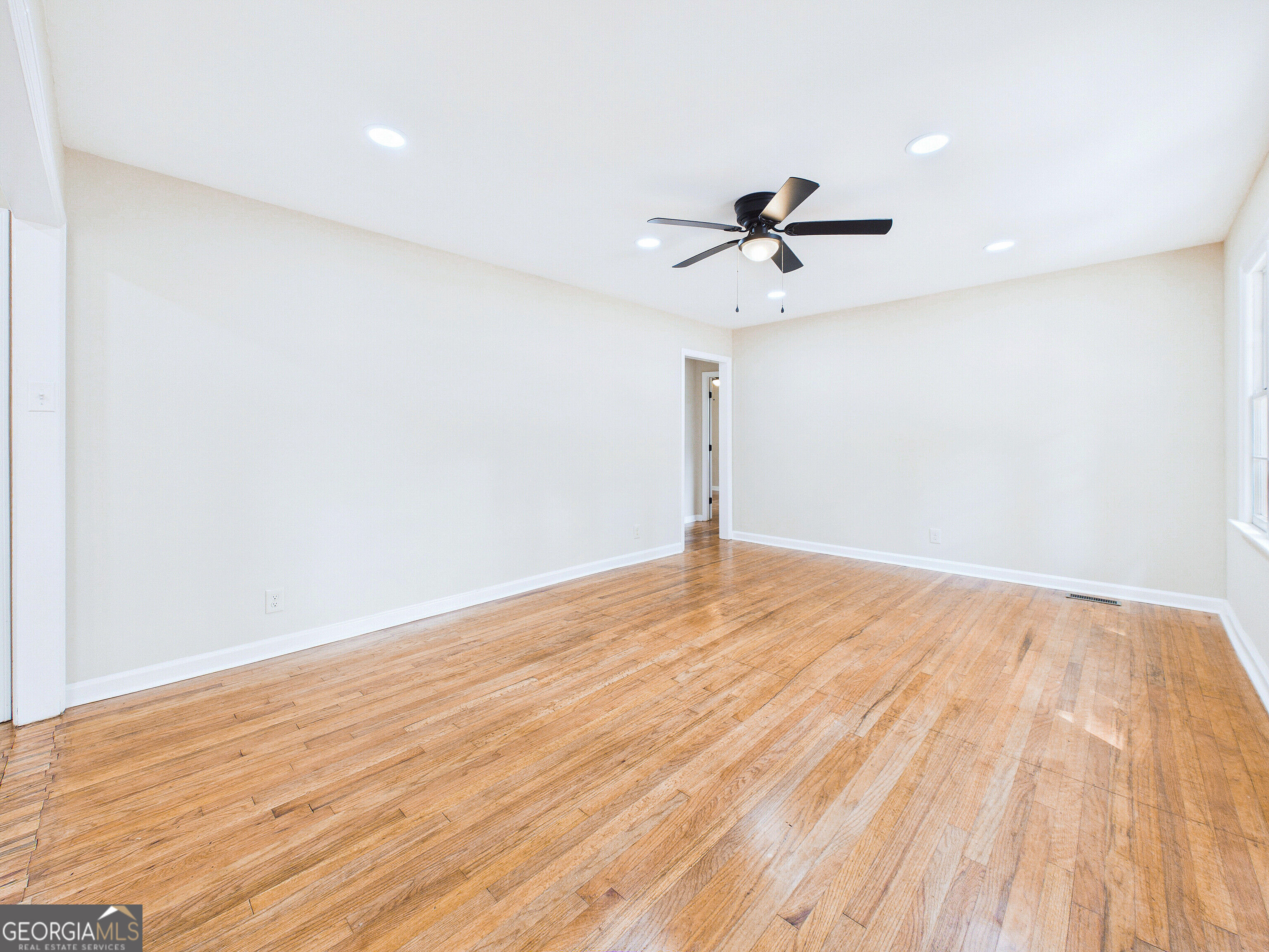 588 Rogers Drive Property Photo 9