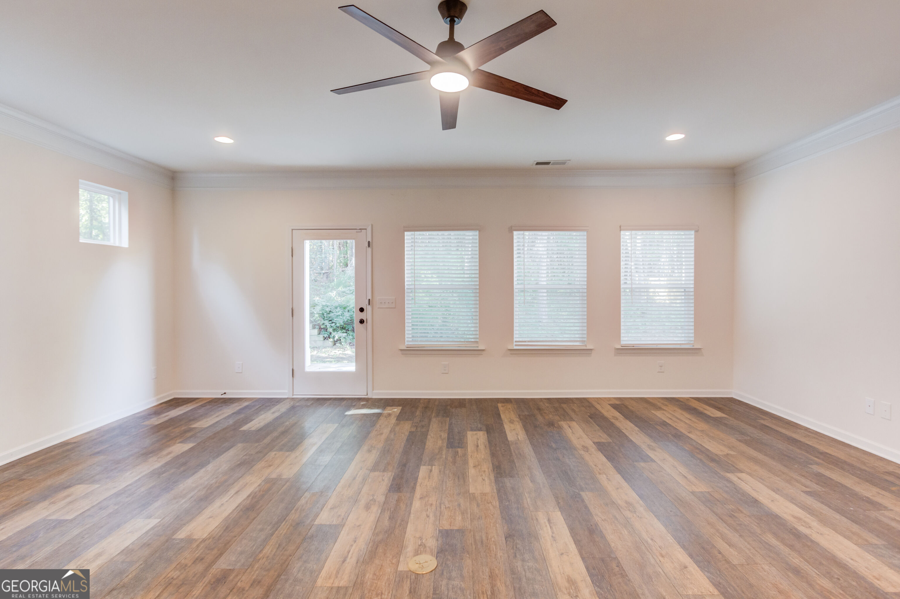 2279 Cedar Place Court Property Photo 8