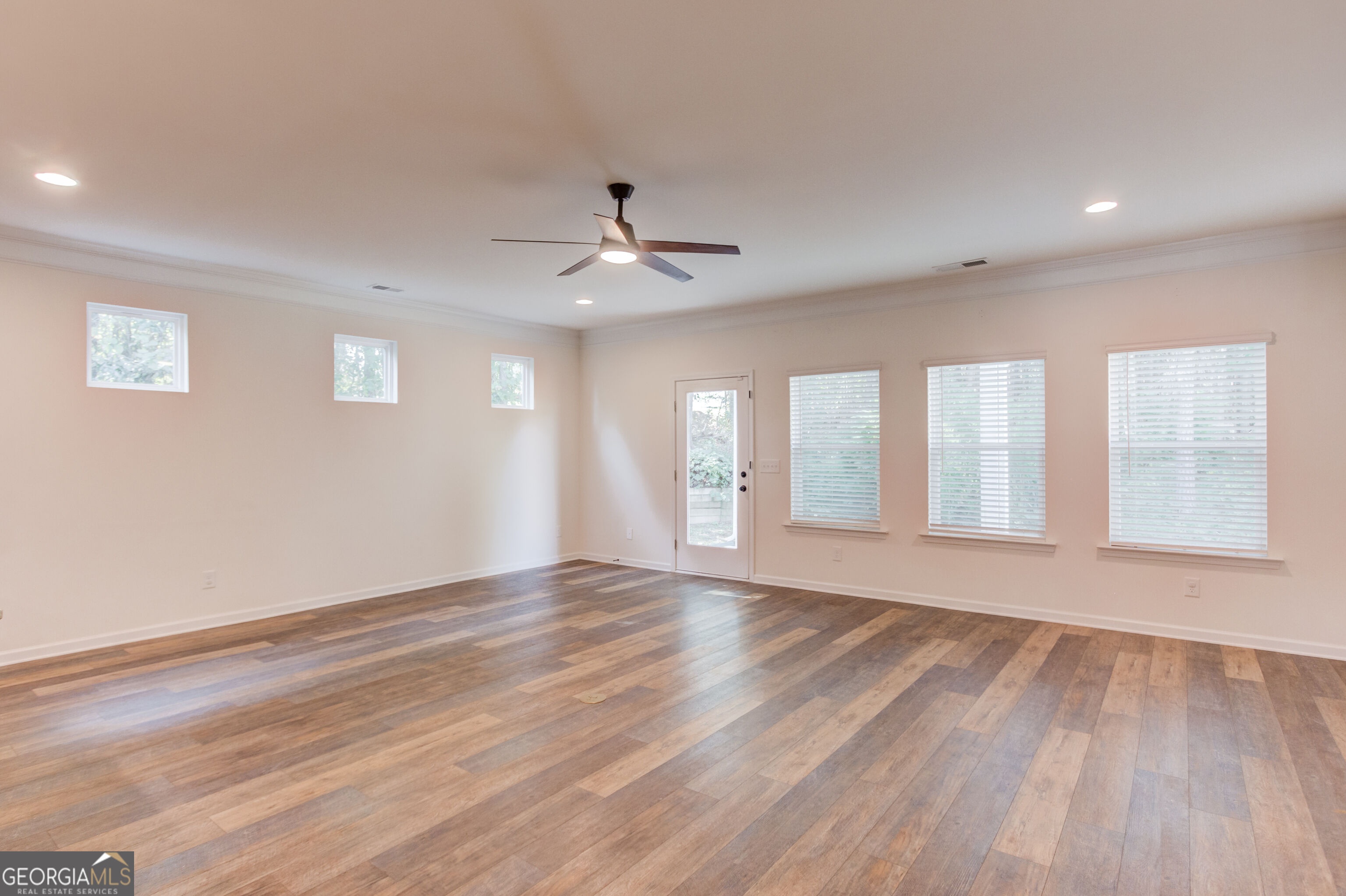 2279 Cedar Place Court Property Photo 9