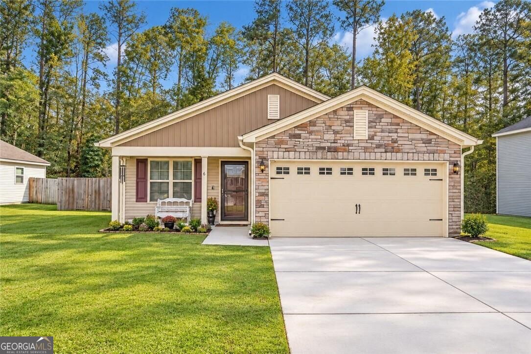 6 Easy Street Property Photo 2