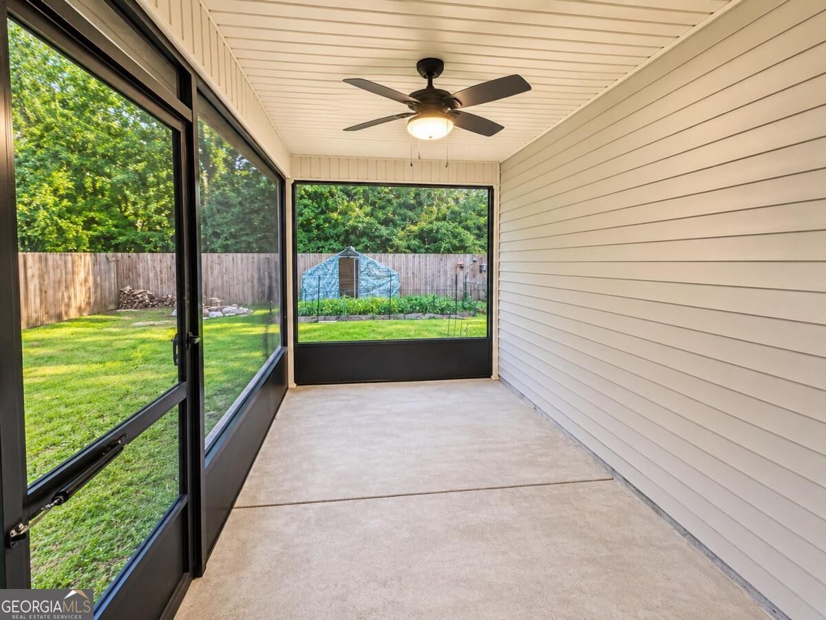 6 Easy Street Property Photo 18
