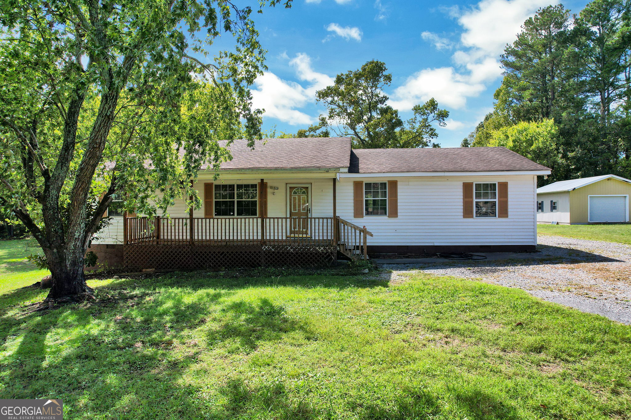 820 Murray Drive Property Photo 2